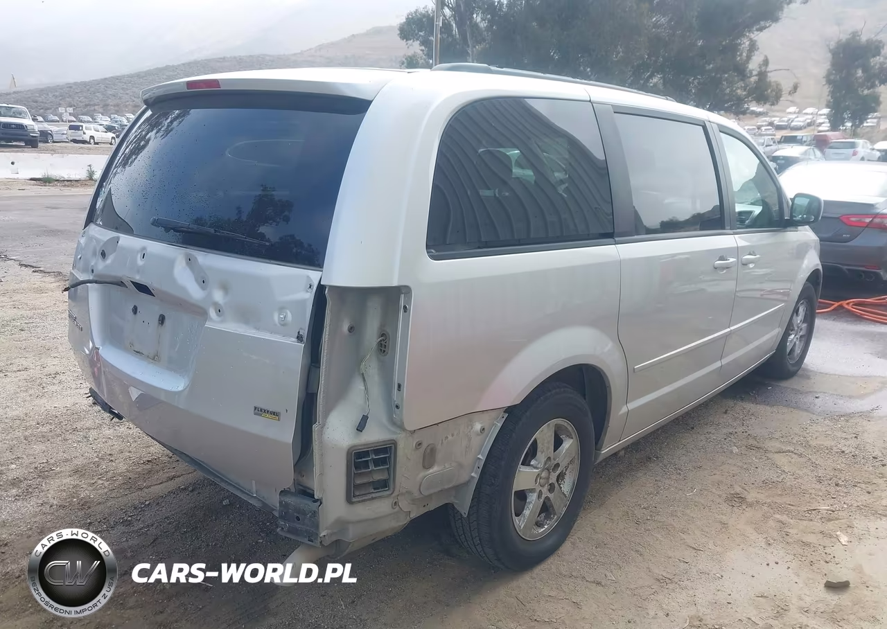 2012 Dodge Grand Caravan Sxt VIN:2C4RDGCG7CR141493 - 4