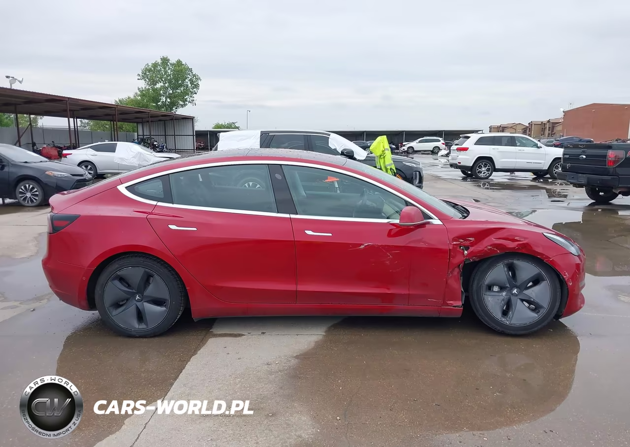 2018 Tesla Model 3 Long Range-Mid Range VIN:5YJ3E1EA7JF030718 - 13