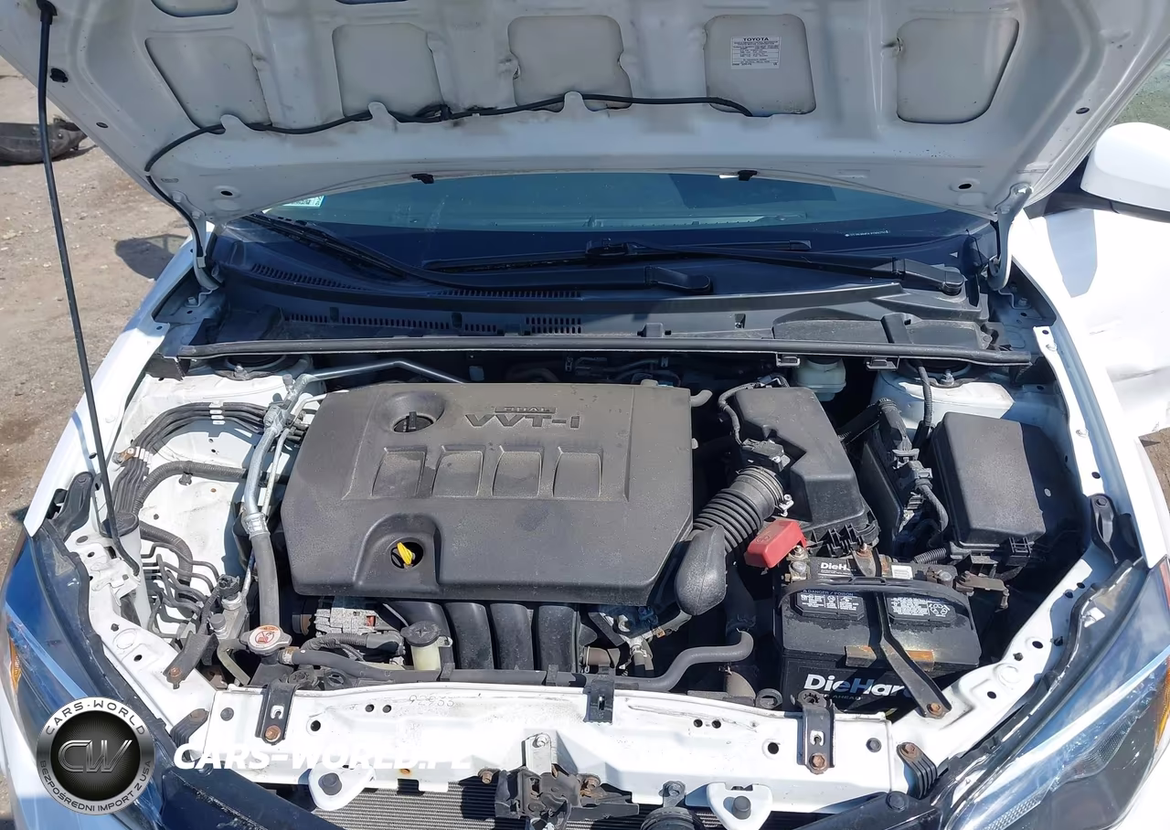 2018 Toyota Corolla Le VIN:2T1BURHE8JC064750 - 10