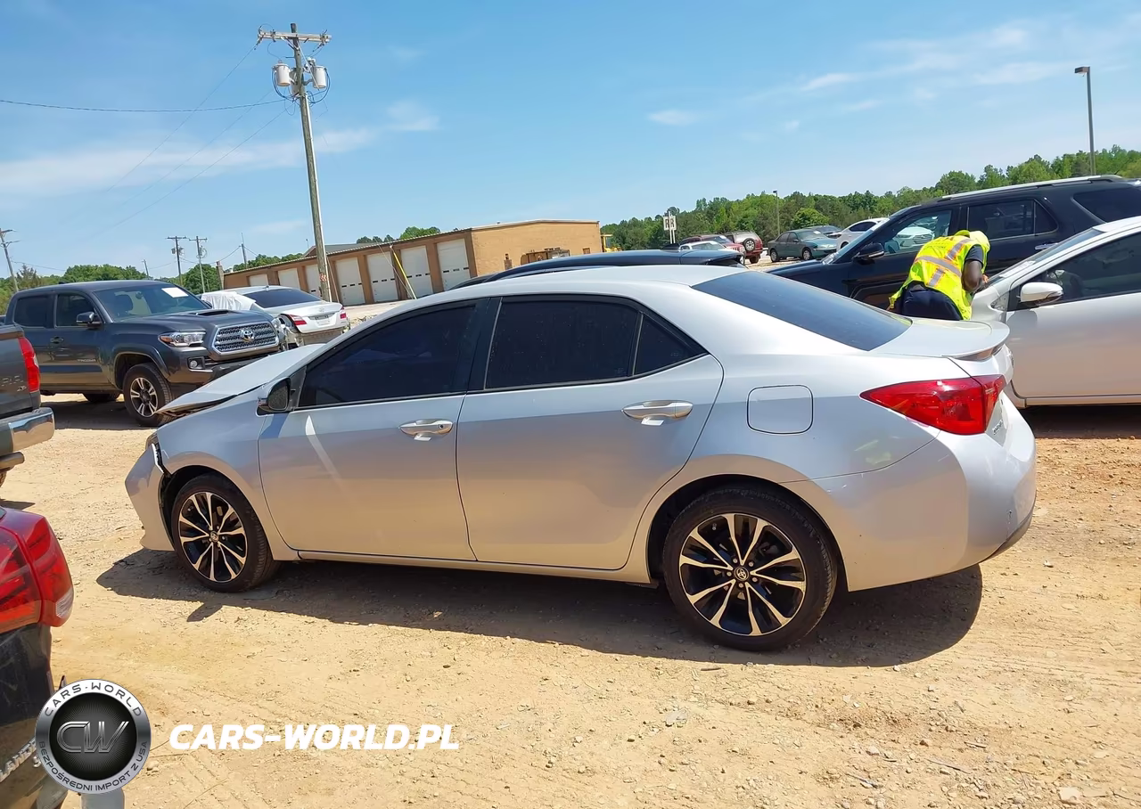 2019 Toyota Corolla Se VIN:5YFBURHE9KP858206 - 14