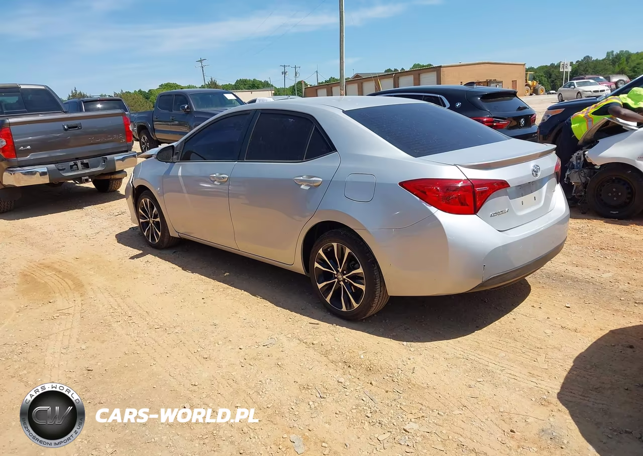 2019 Toyota Corolla Se VIN:5YFBURHE9KP858206 - 3