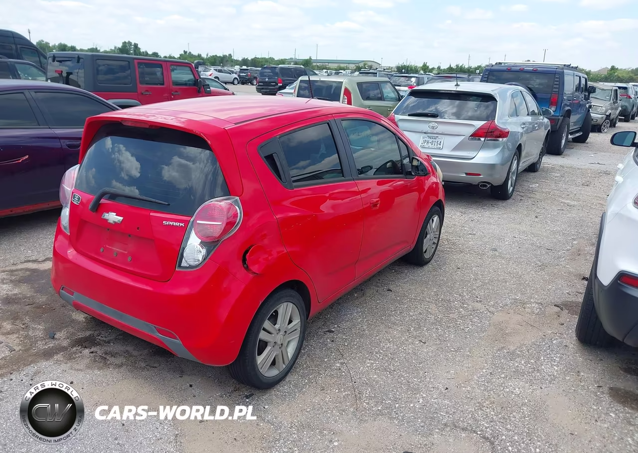 2015 Chevrolet Spark Ls Cvt VIN:KL8CB6S98FC716571 - 4
