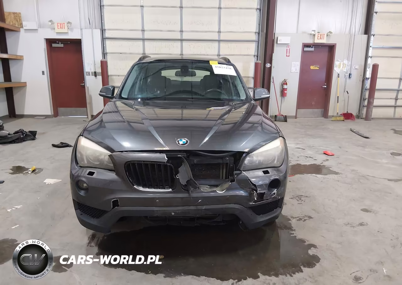 2014 BMW X1 xDrive28I VIN:WBAVL1C51EVR92733 - 13