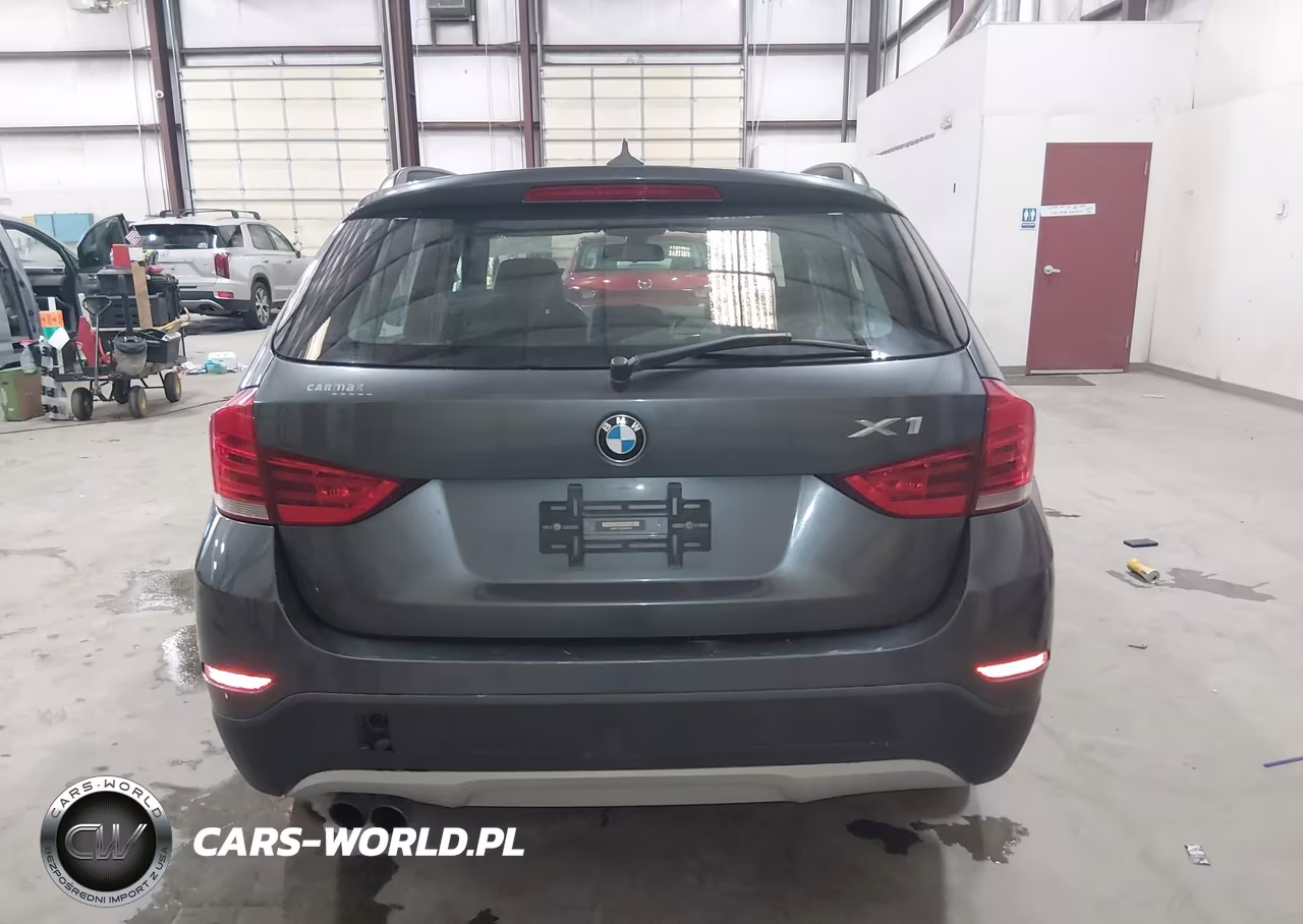 2014 BMW X1 xDrive28I VIN:WBAVL1C51EVR92733 - 17