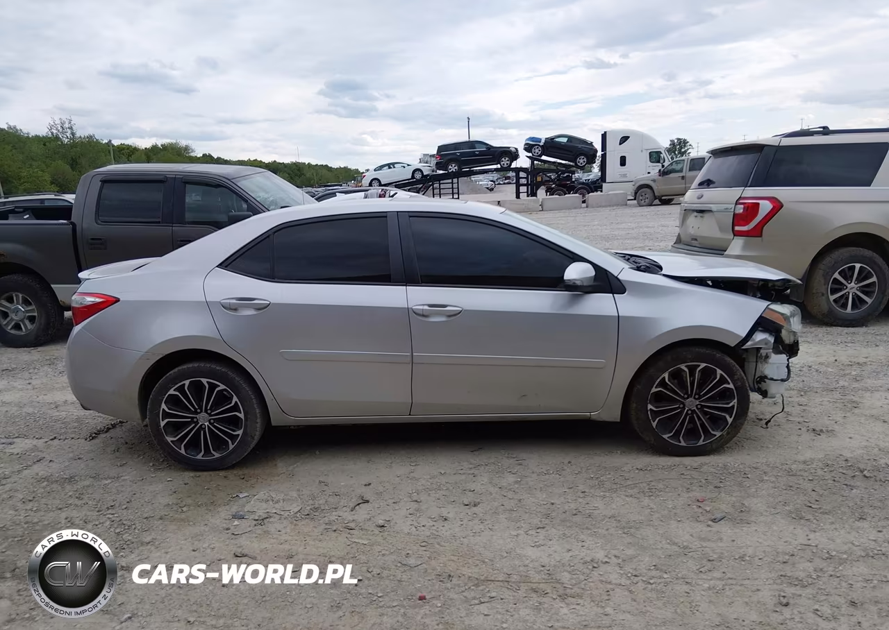 2015 Toyota Corolla S Plus VIN:5YFBURHE0FP356626 - 13