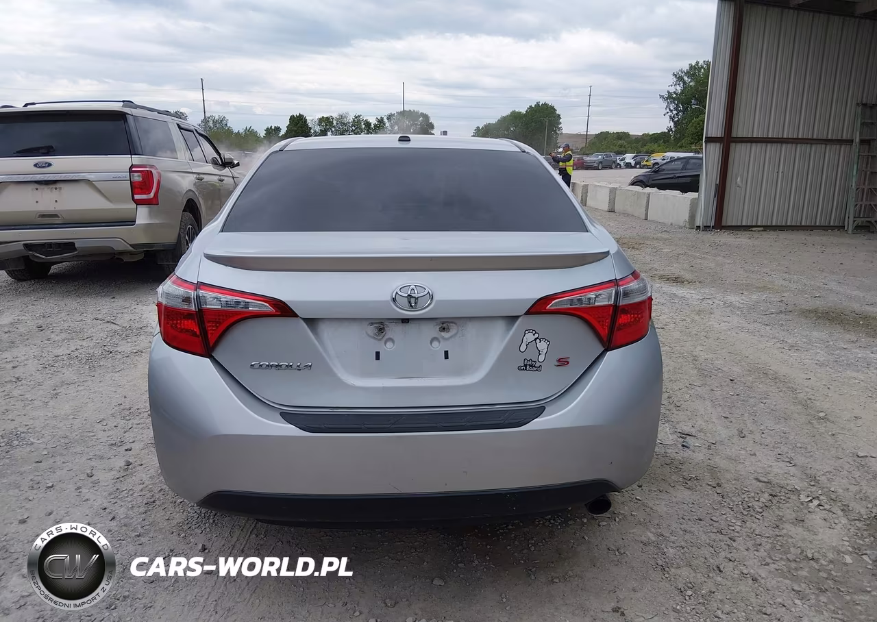 2015 Toyota Corolla S Plus VIN:5YFBURHE0FP356626 - 16
