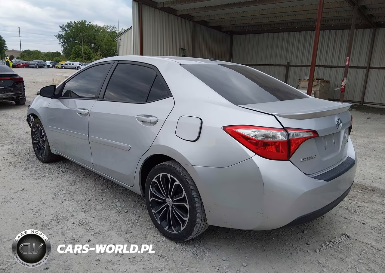 2015 Toyota Corolla S Plus VIN:5YFBURHE0FP356626 - 3
