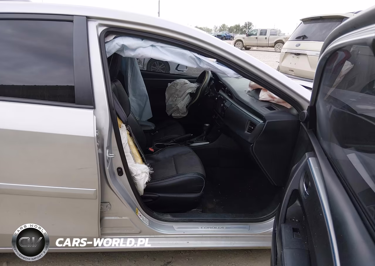 2015 Toyota Corolla S Plus VIN:5YFBURHE0FP356626 - 5