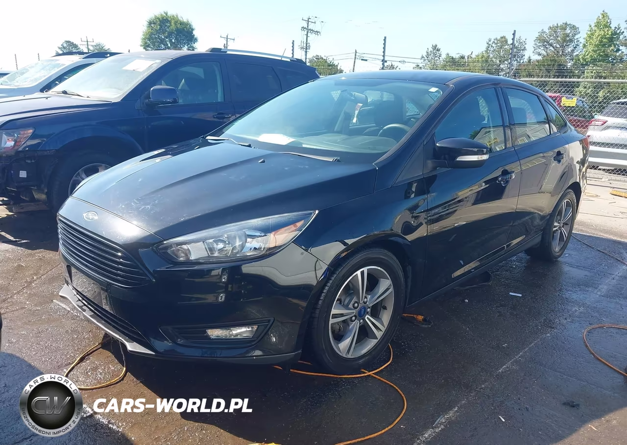 2017 Ford Focus Se VIN:1FADP3FE4HL335196 - 2