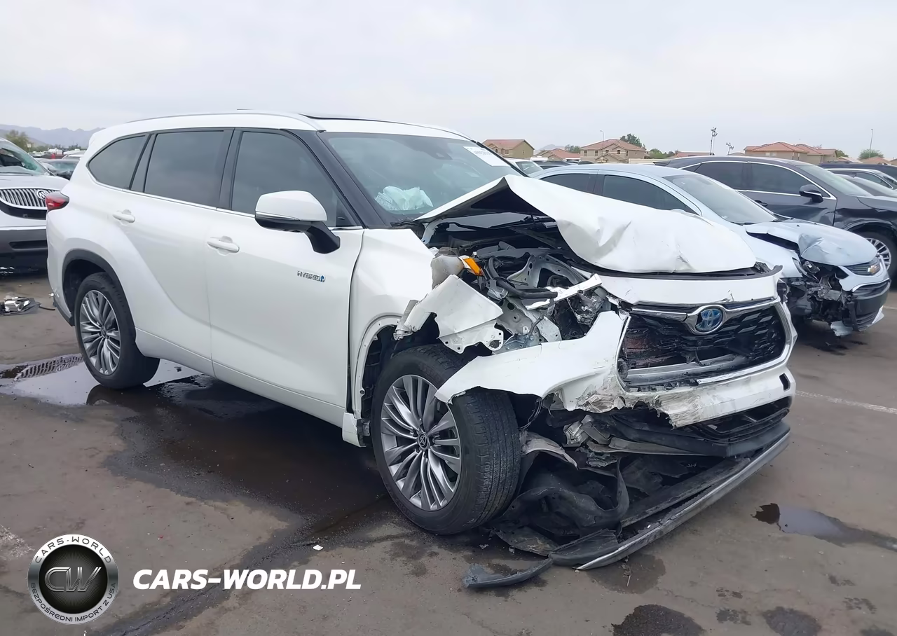 2020 Toyota Highlander Hybrid Platinum