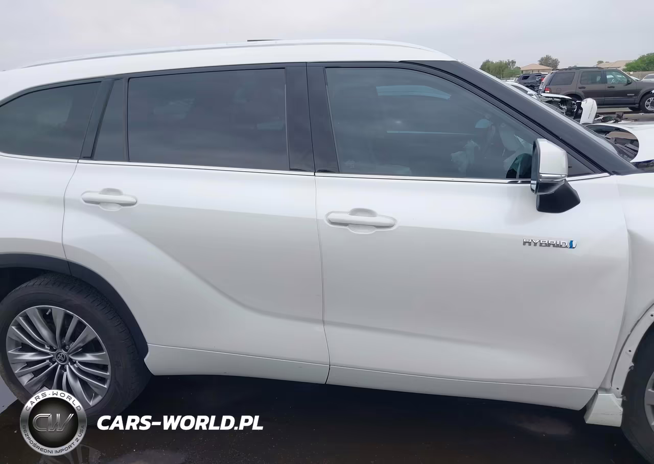 2020 Toyota Highlander Hybrid Platinum VIN:5TDFARAH5LS003400 - 14