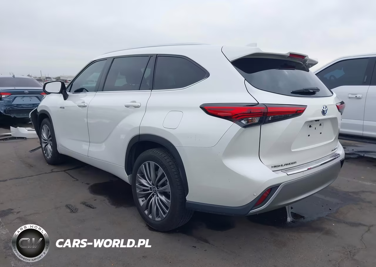 2020 Toyota Highlander Hybrid Platinum VIN:5TDFARAH5LS003400 - 3