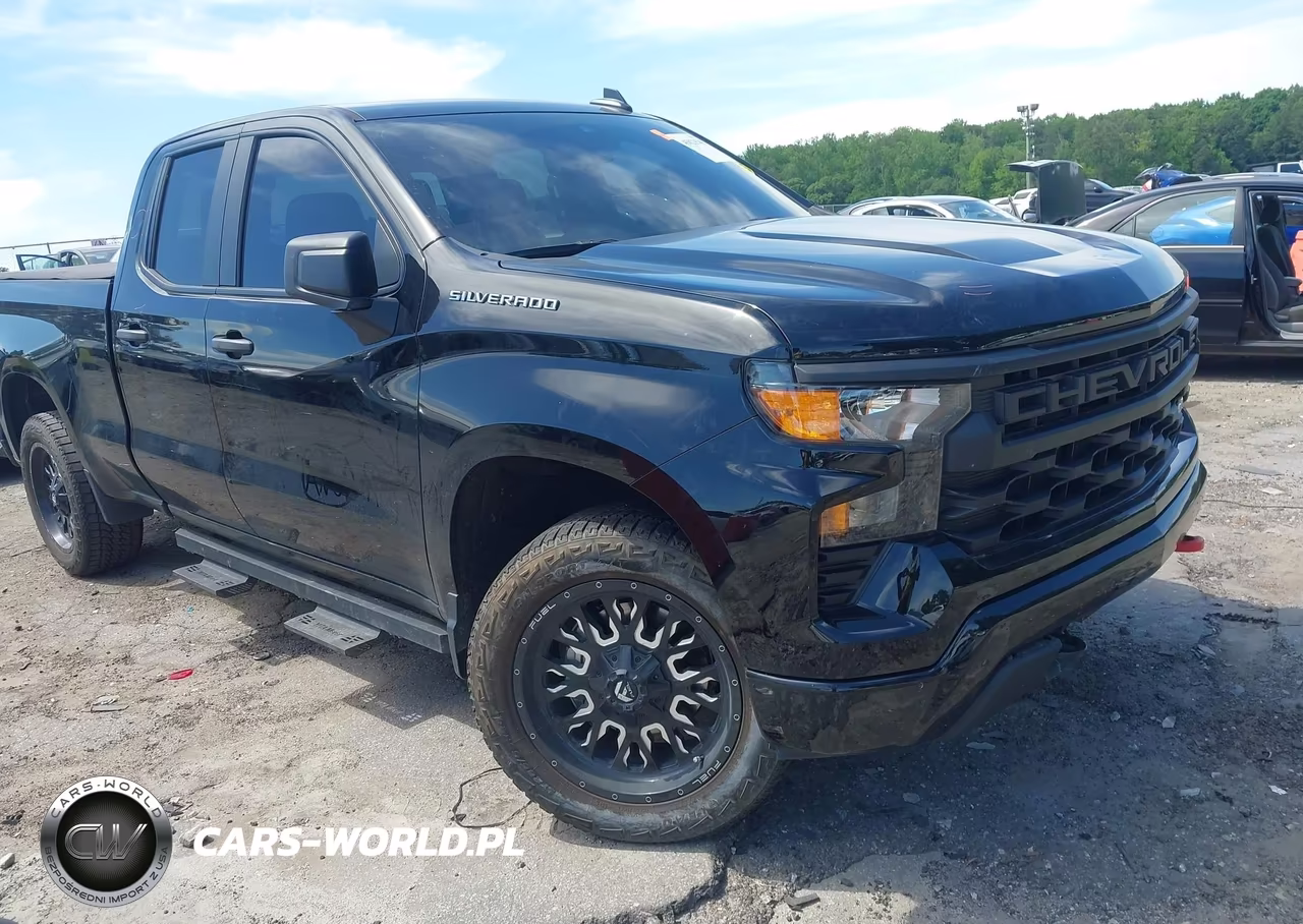 2023 Chevrolet Silverado 1500 2Wd Standard Bed Custom – zdjęcie 1 z 17