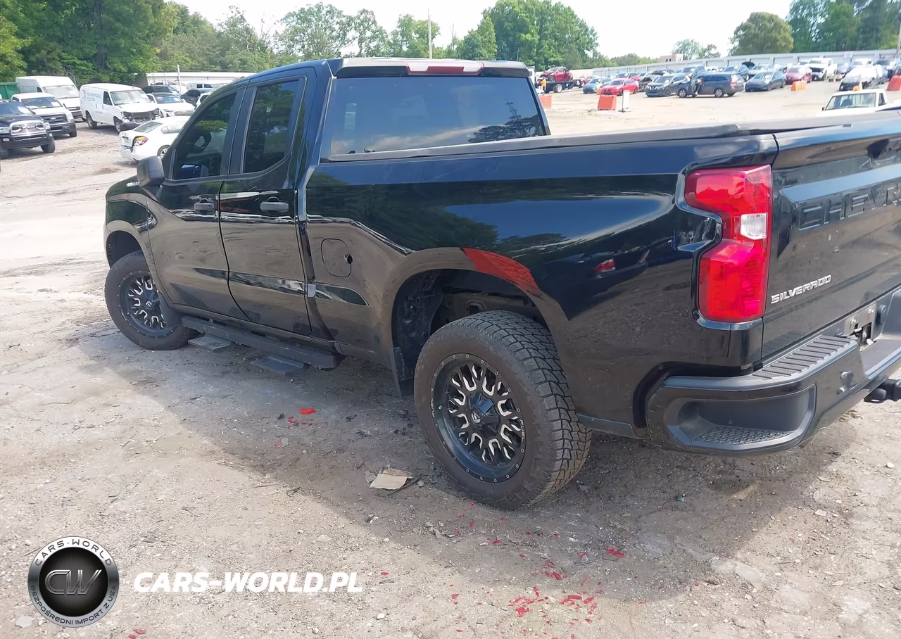 2023 Chevrolet Silverado 1500 2Wd Standard Bed Custom VIN:1GCRABEK4PZ285057 - 3