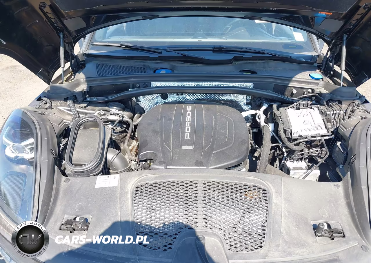 2020 Porsche Macan VIN:WP1AA2A50LLB02343 - 10