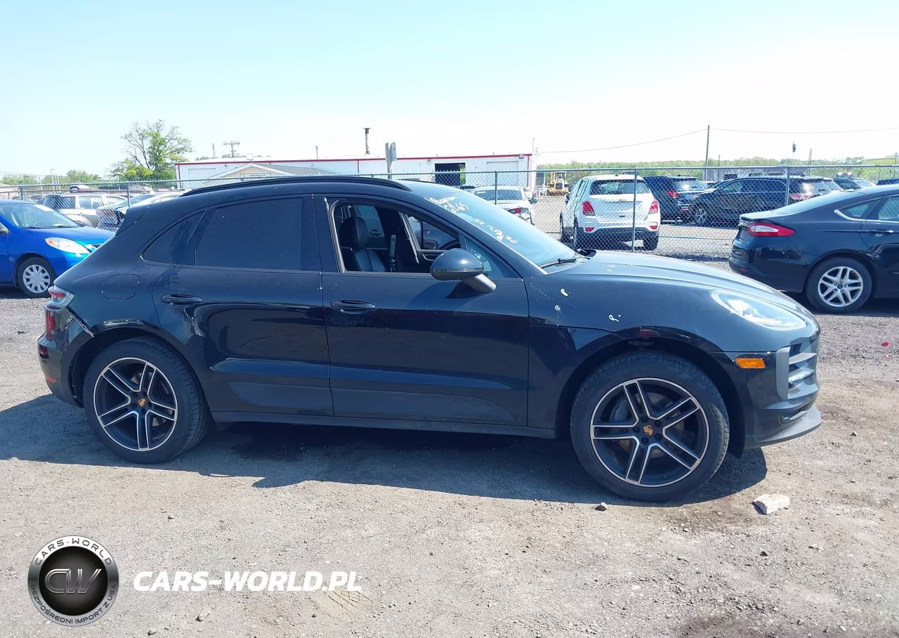 2020 Porsche Macan VIN:WP1AA2A50LLB02343 - 13