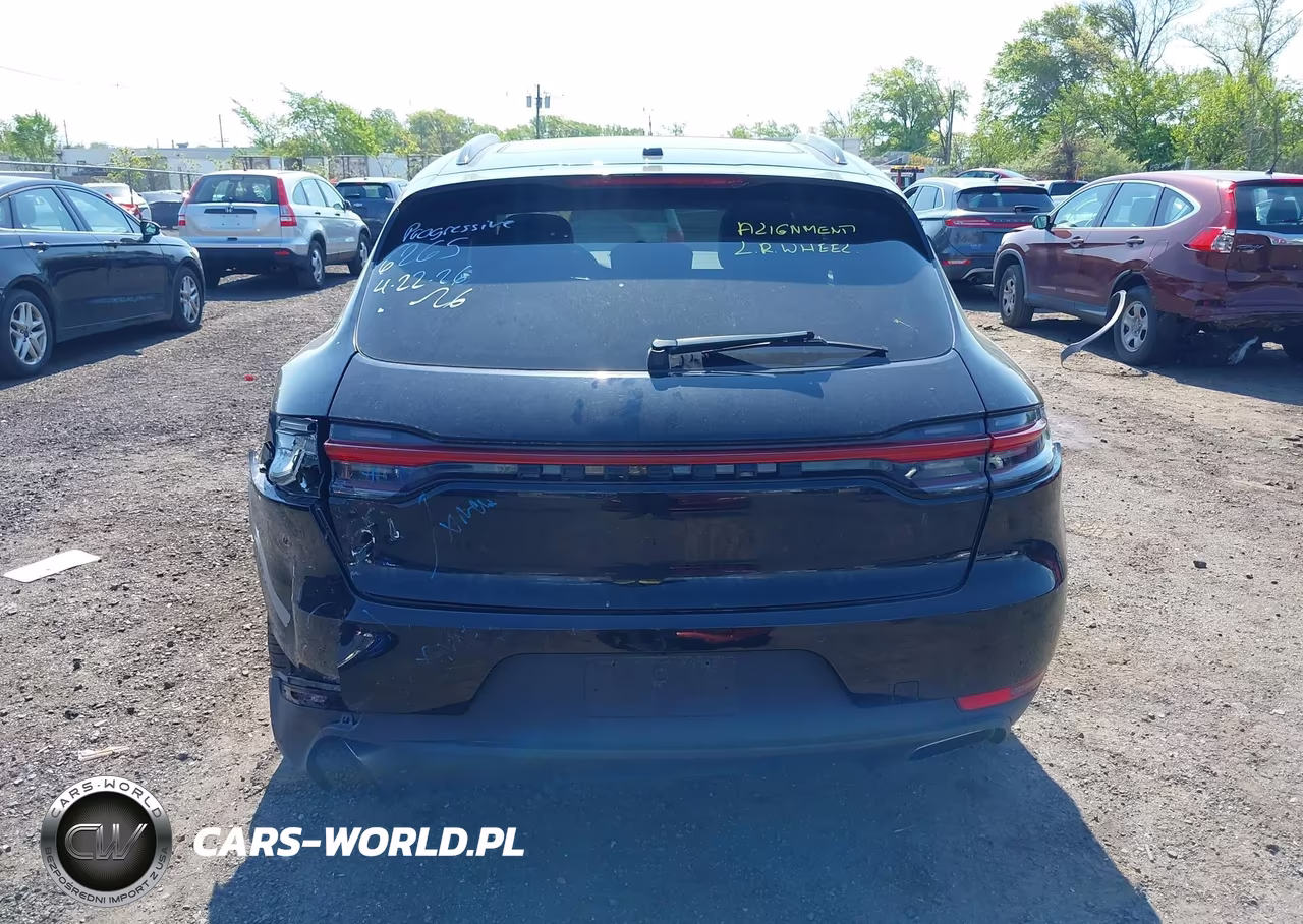 2020 Porsche Macan VIN:WP1AA2A50LLB02343 - 16