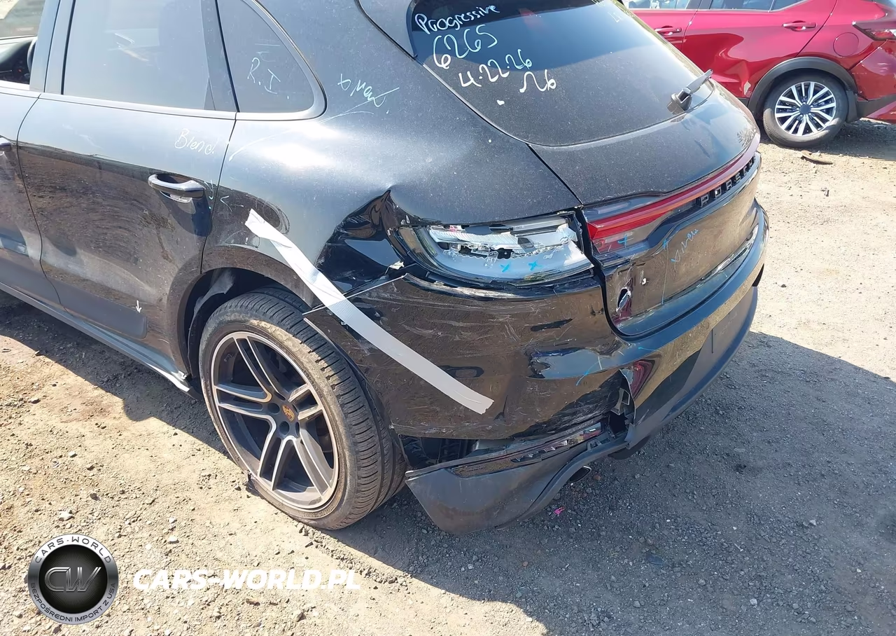 2020 Porsche Macan VIN:WP1AA2A50LLB02343 - 6