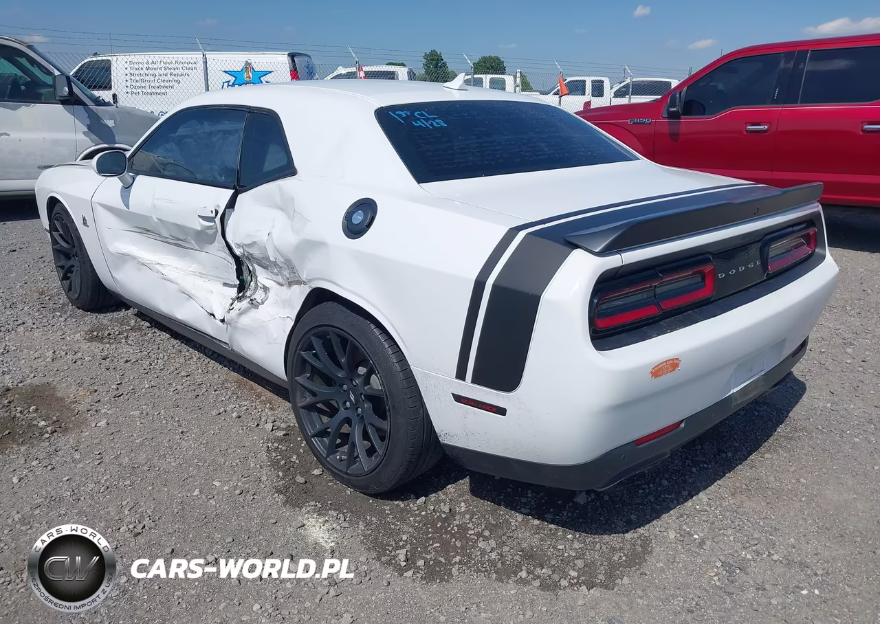 2018 Dodge Challenger R-T Scat Pack VIN:2C3CDZFJ9JH155105 - 3