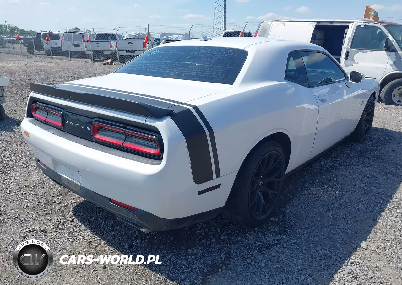 2018 Dodge Challenger R-T Scat Pack VIN:2C3CDZFJ9JH155105 - 4