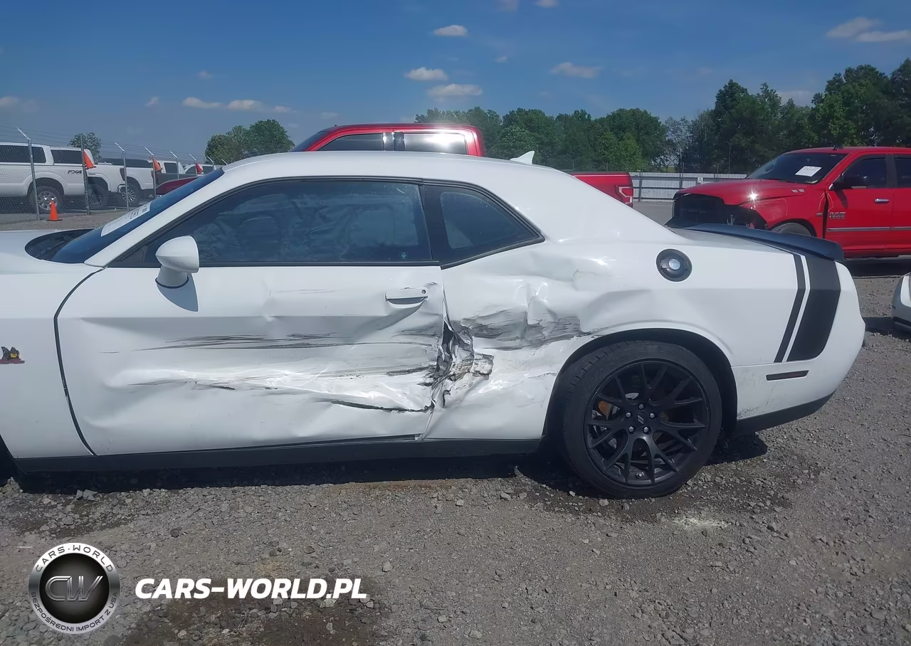 2018 Dodge Challenger R-T Scat Pack VIN:2C3CDZFJ9JH155105 - 6