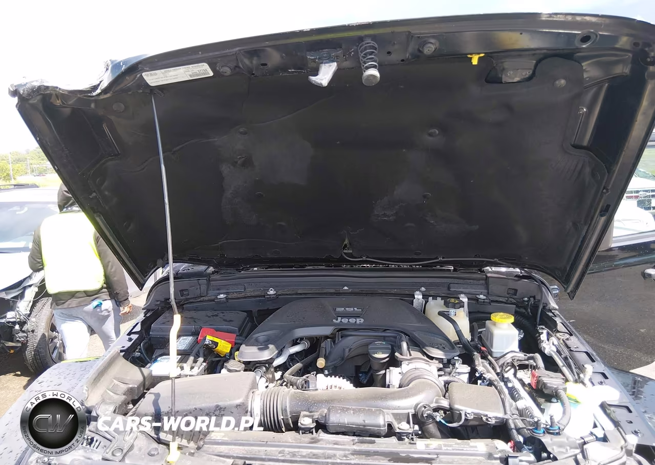2021 Jeep Gladiator Sport S 4X4 VIN:1C6JJTAG1ML540290 - 10