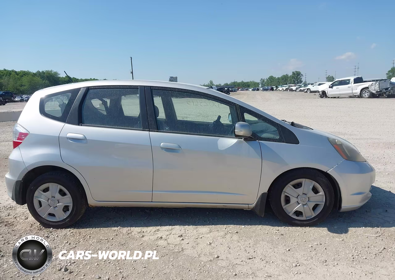 2012 Honda Fit VIN:JHMGE8H31CC003777 - 13