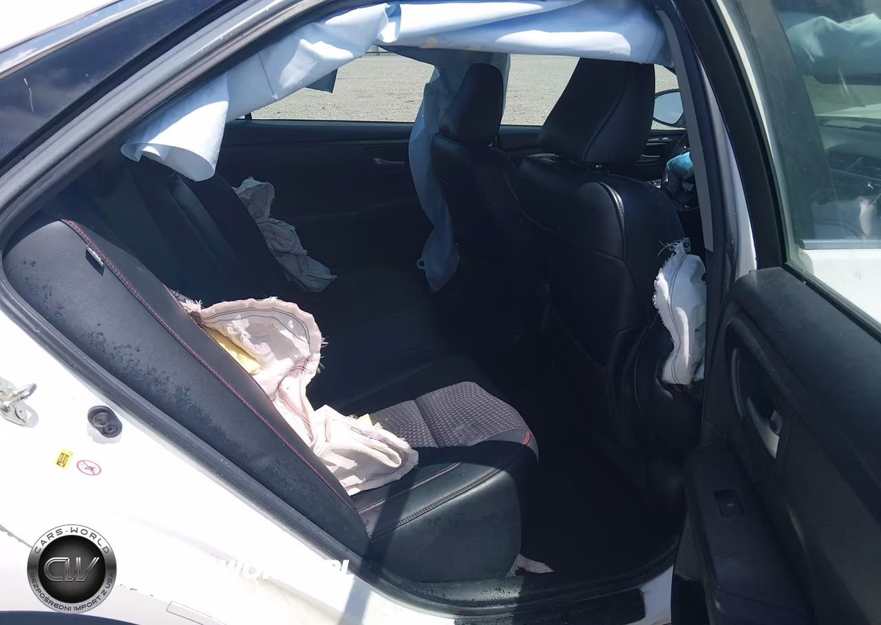 2015 Toyota Camry Se VIN:4T1BF1FK6FU028940 - 8