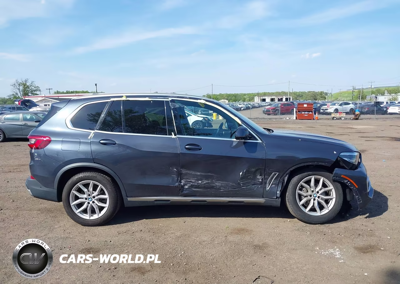 2020 BMW X5 xDrive40I VIN:5UXCR6C05L9B61320 - 13
