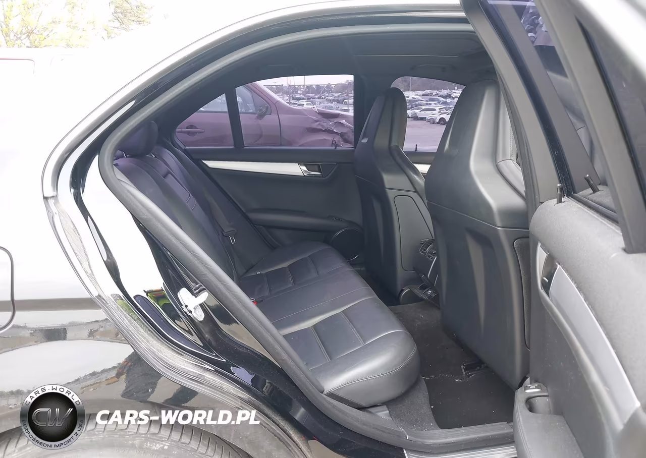 2009 Mercedes-Benz C 63 Amg VIN:WDDGF77X79F218915 - 8