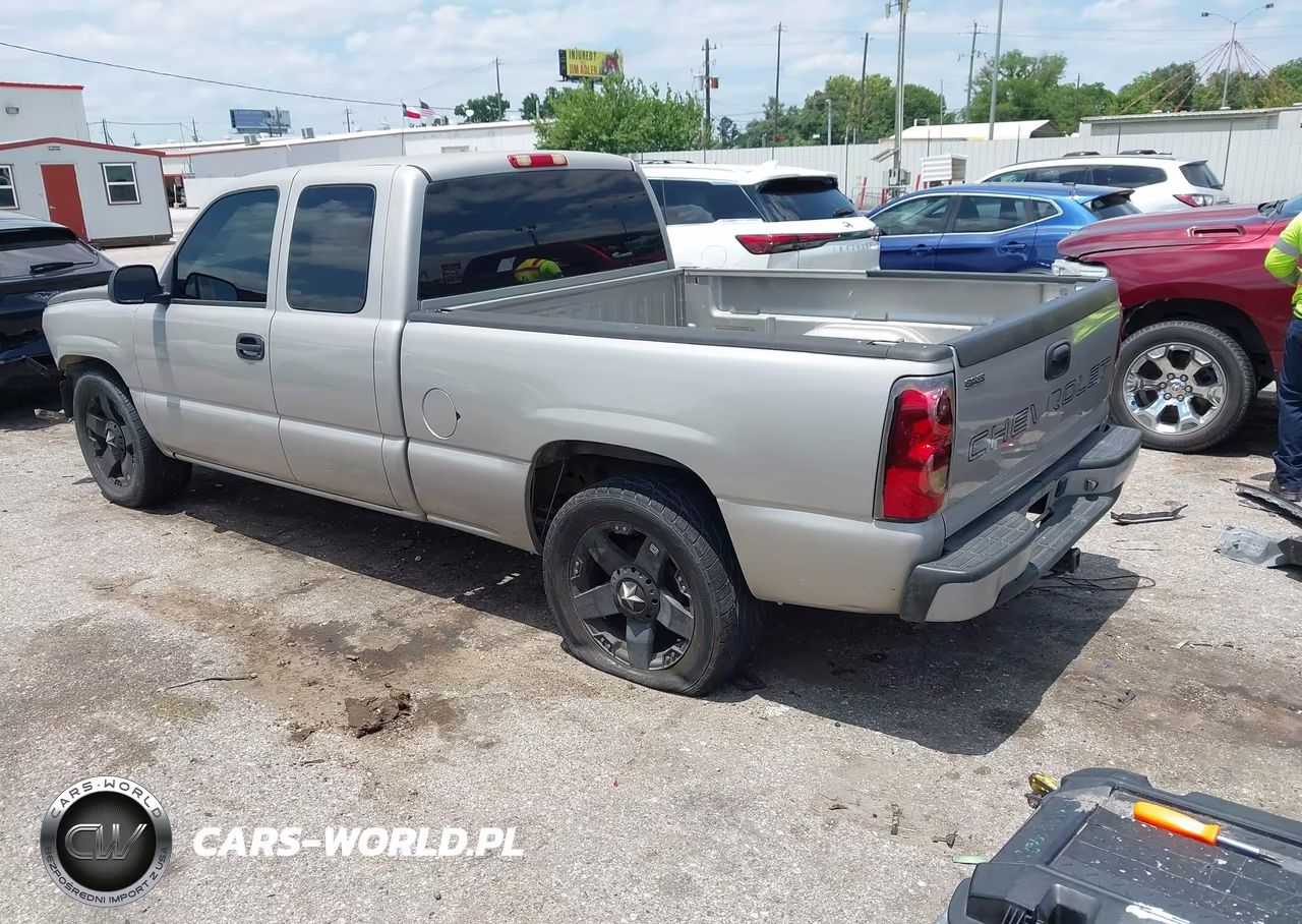 2007 Chevrolet Silverado 1500 Classic Work Truck VIN:1GCEC19X37Z105219 - 3