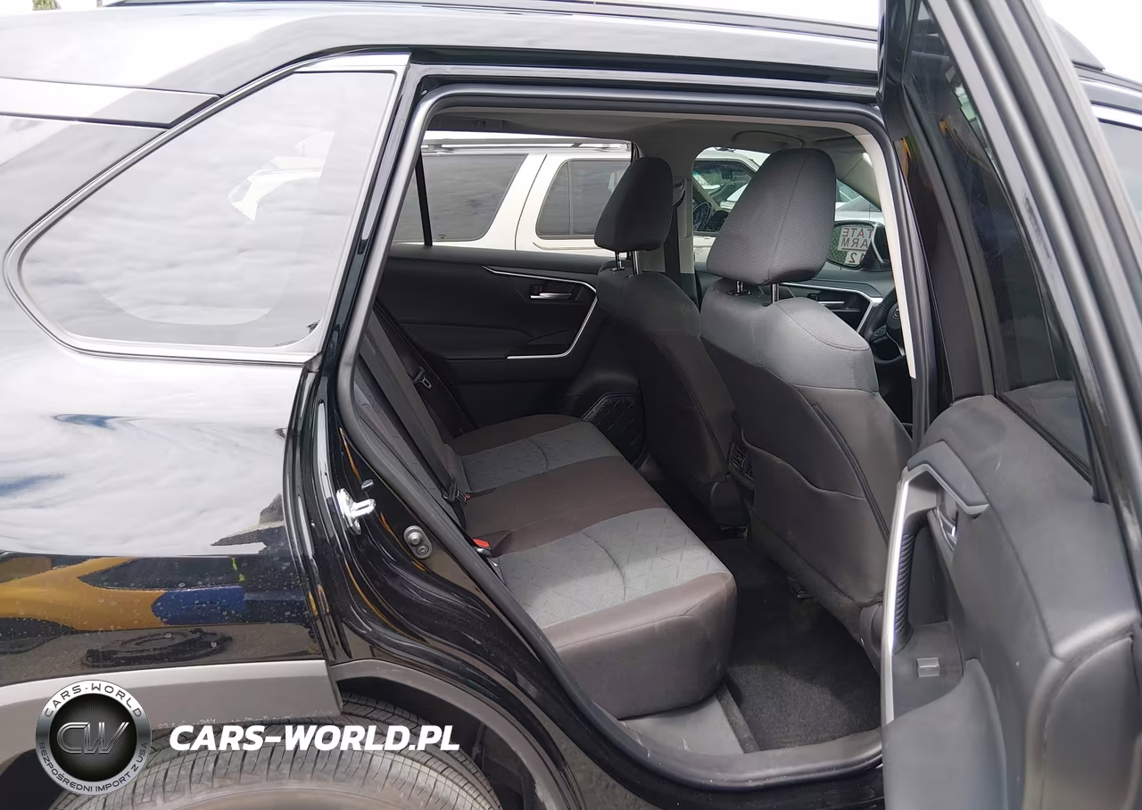 2025 Toyota Rav4 Xle VIN:2T3W1RFV5SW425050 - 8