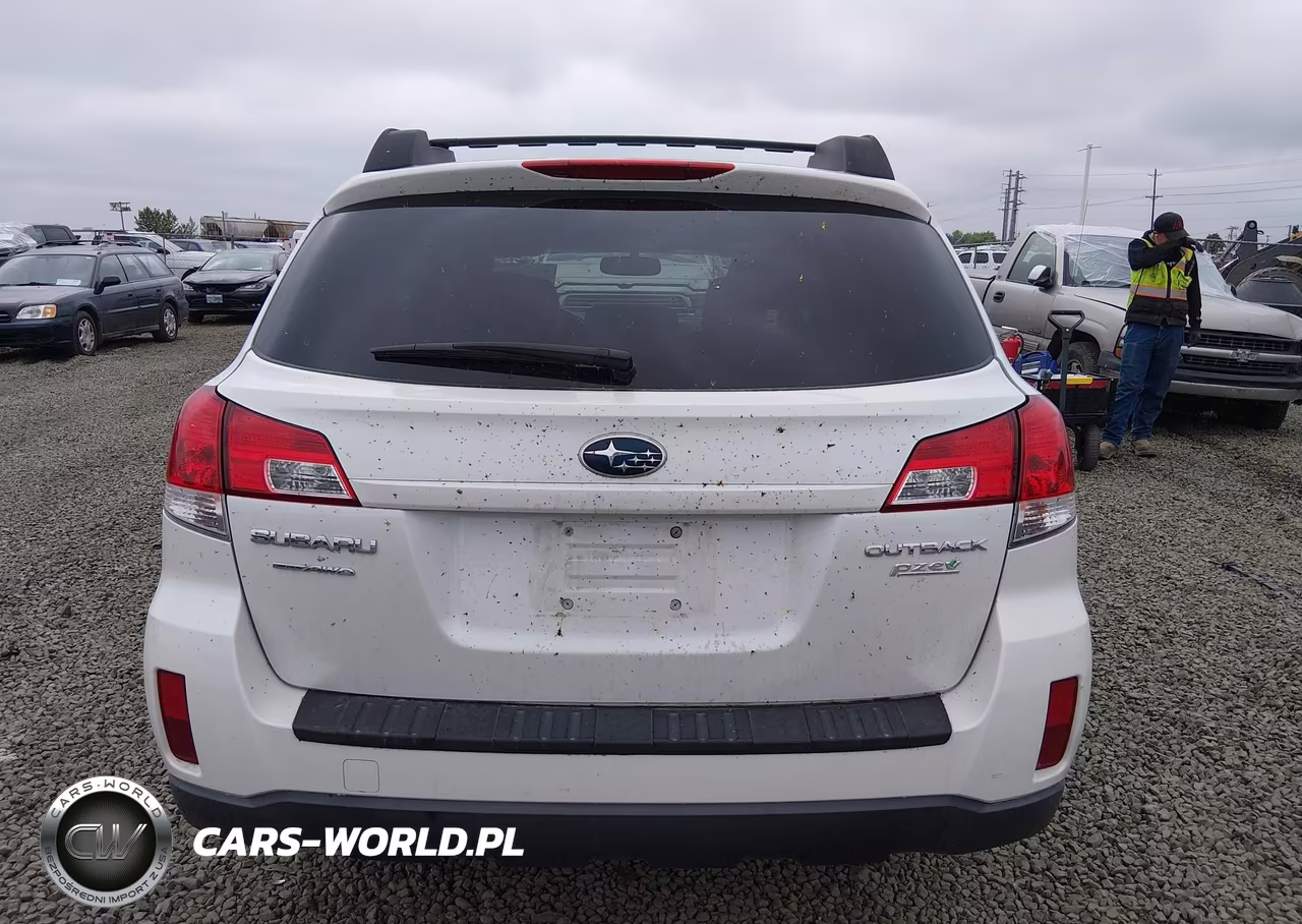 2011 Subaru Outback 2.5I Premium VIN:4S4BRBCC6B3316385 - 17