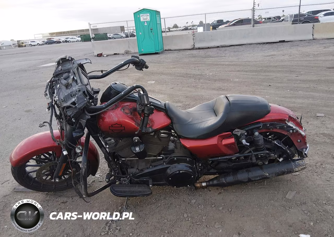 2018 Harley-Davidson Flhxs Street Glide Special VIN:1HD1KRC19JB671114 - 13