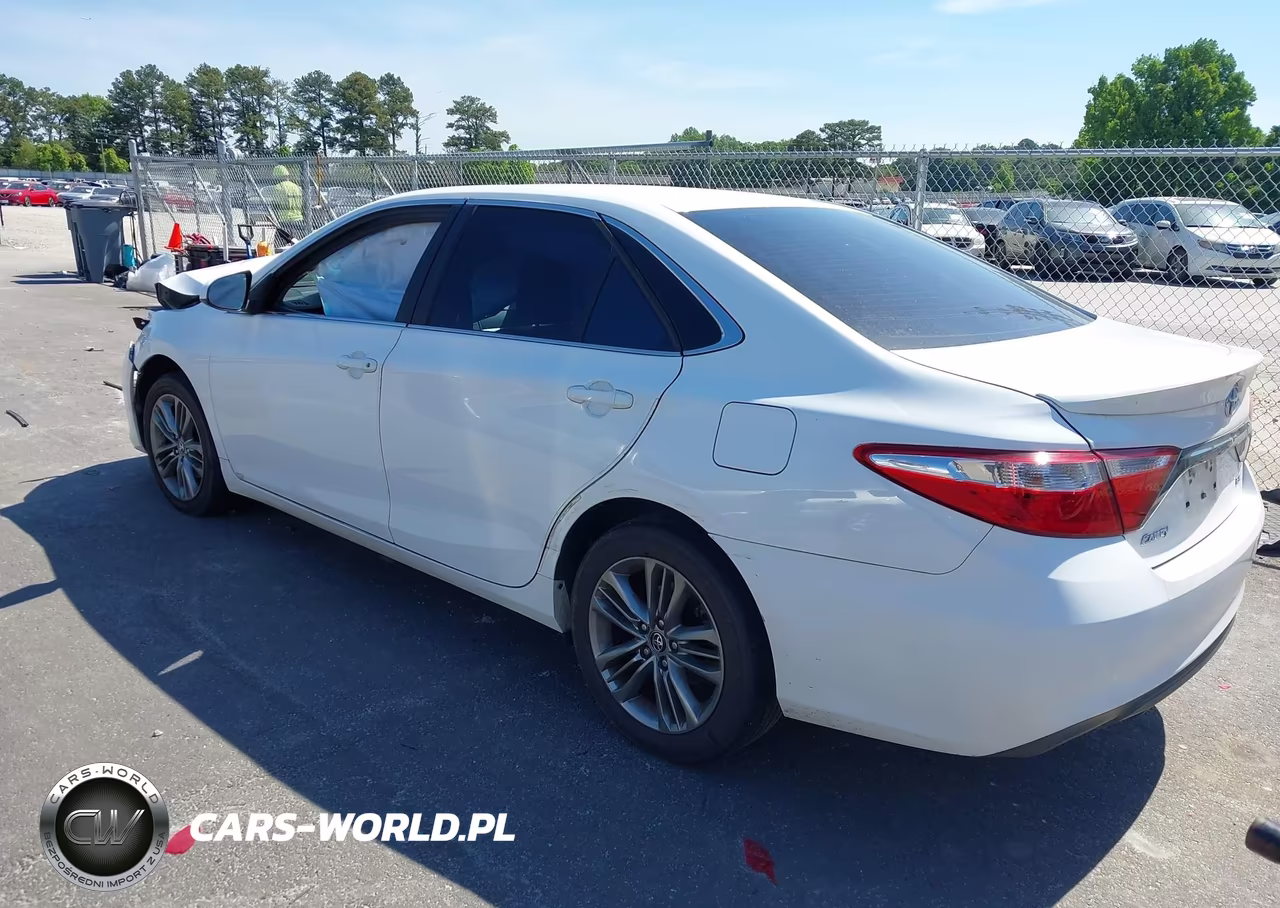 2016 Toyota Camry Se VIN:4T1BF1FKXGU594052 - 3