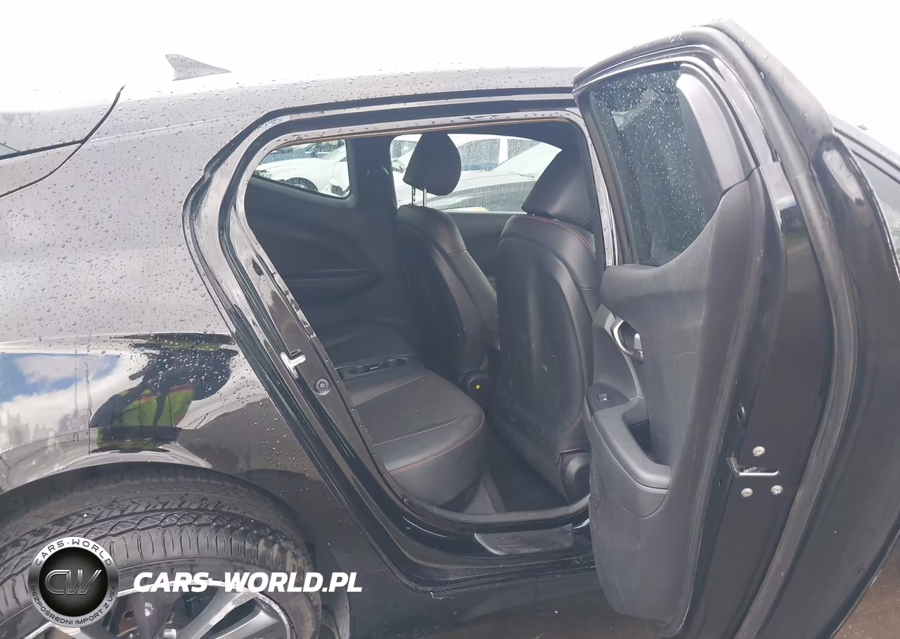 2020 Hyundai Veloster 2.0 Premium VIN:KMHTG6AF4LU031923 - 8
