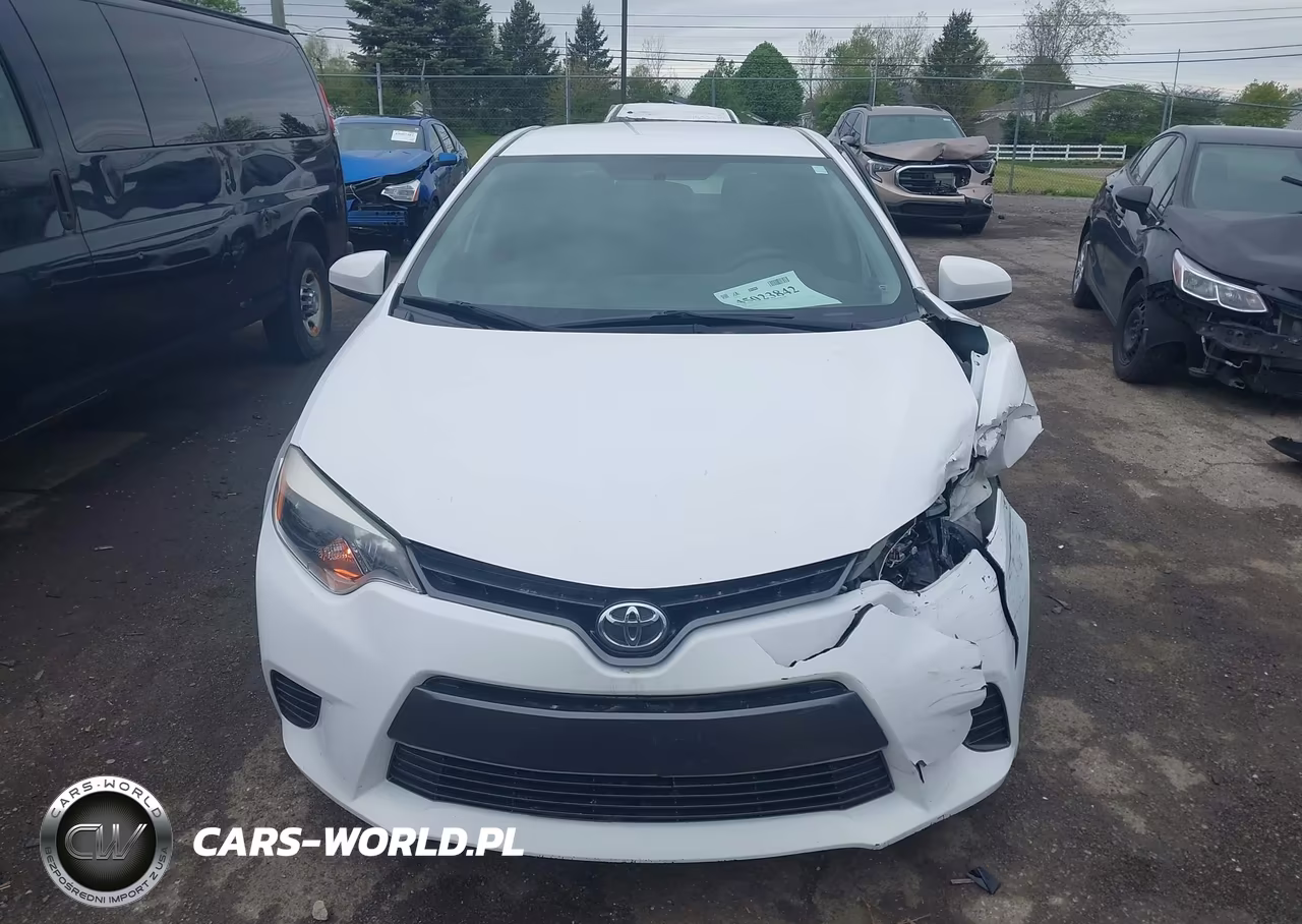 2015 Toyota Corolla Le VIN:2T1BURHE5FC463591 - 12