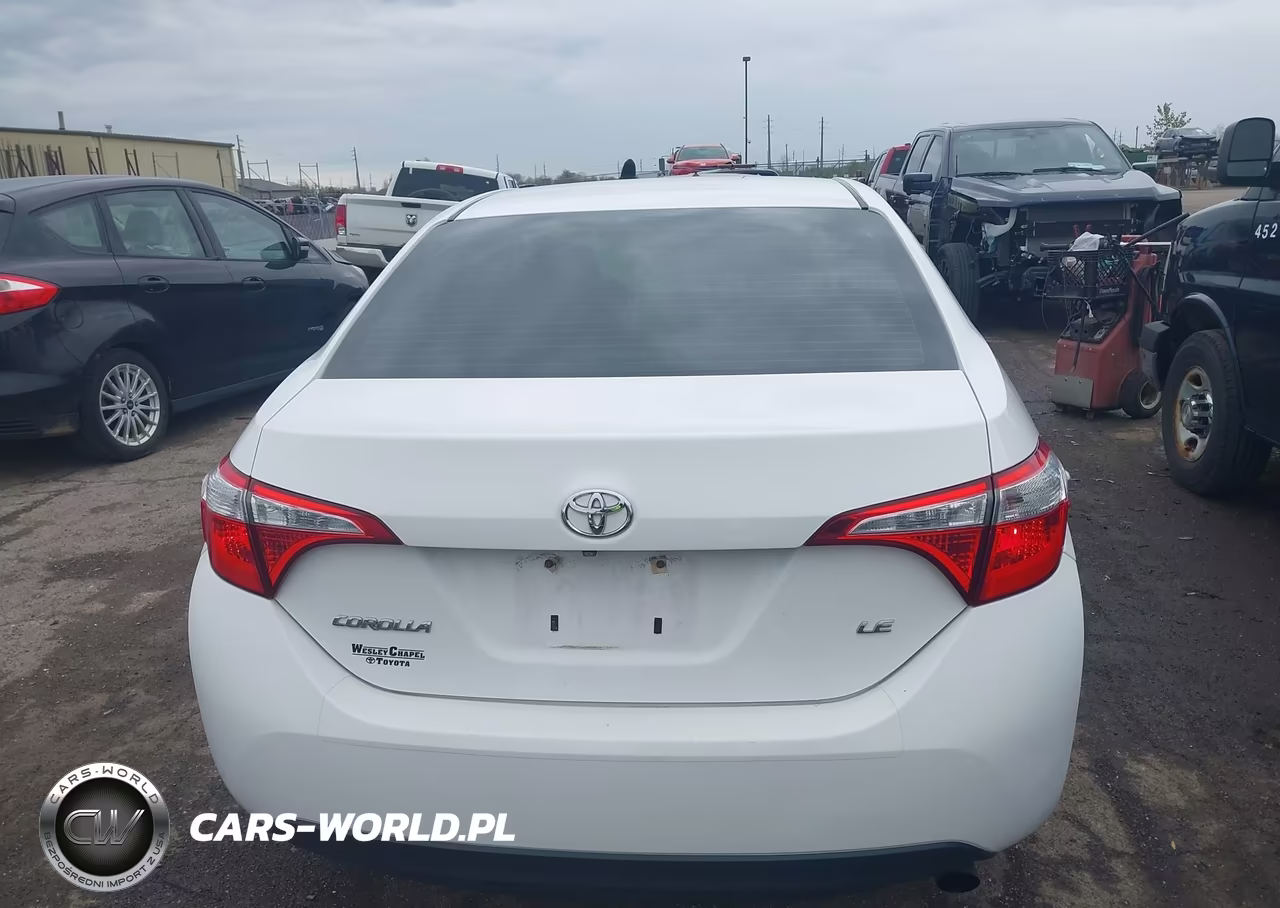 2015 Toyota Corolla Le VIN:2T1BURHE5FC463591 - 16
