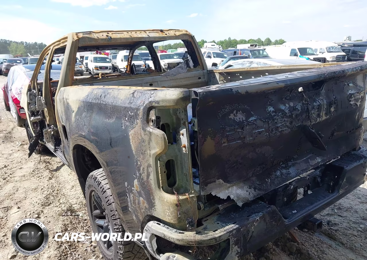 2020 Chevrolet Silverado 1500 4Wd Short Bed Custom Trail Boss VIN:1GCPYCEH7LZ350359 - 3