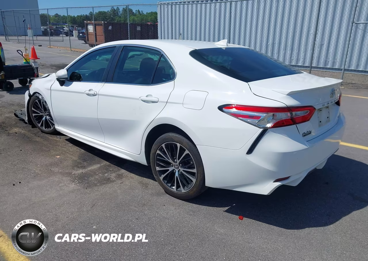 2020 Toyota Camry Se VIN:4T1G11AK5LU983719 - 3