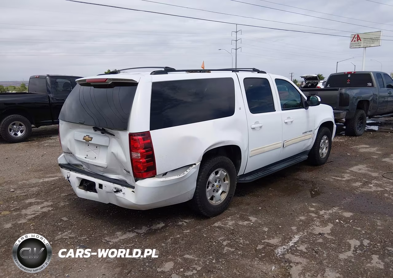 2010 Chevrolet Suburban 1500 Lt1 VIN:1GNUKJE33AR226204 - 4
