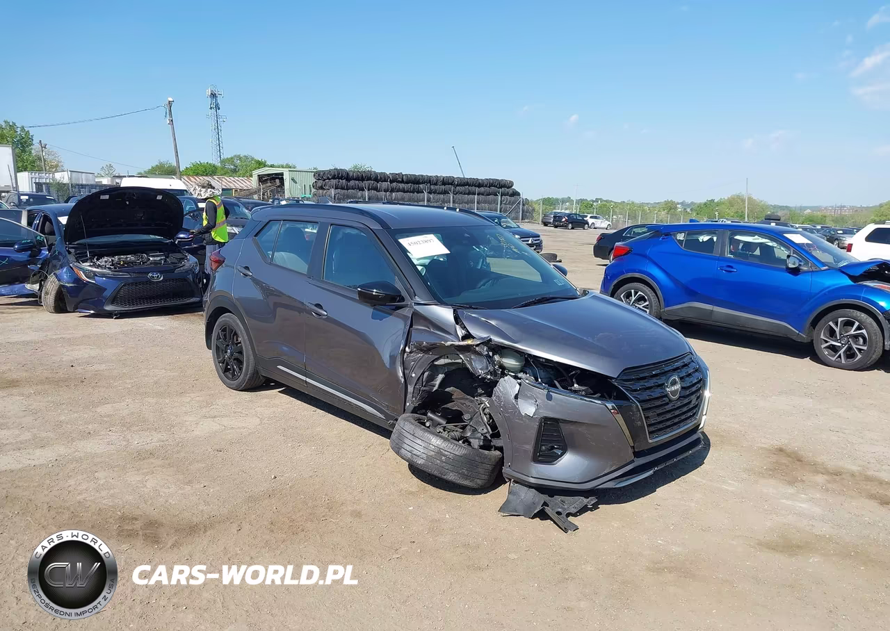 2022 Nissan Kicks Sr Xtronic Cvt