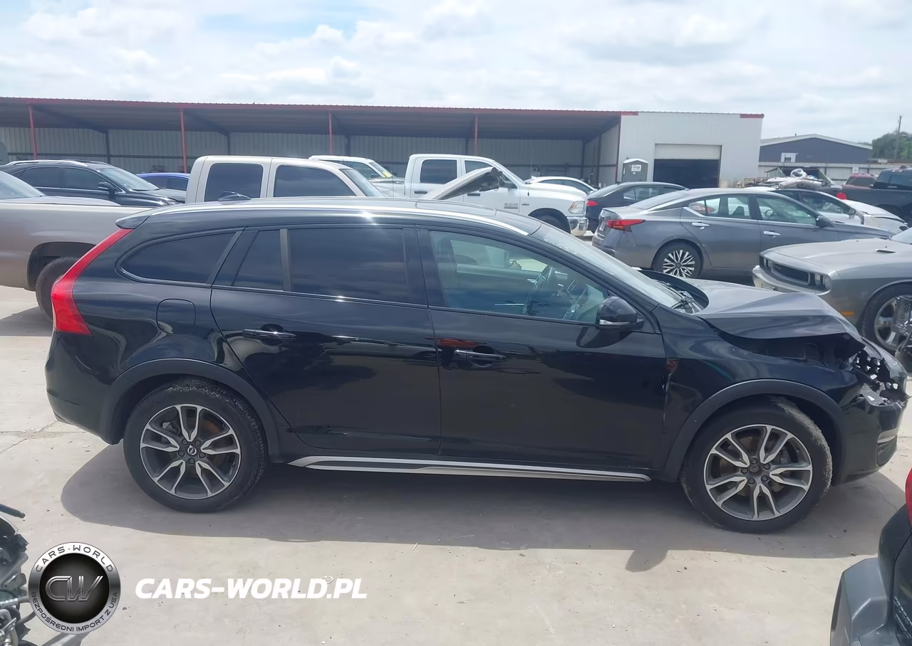 2017 Volvo V60 Cross Country T5 VIN:YV440MWK8H1040332 - 13