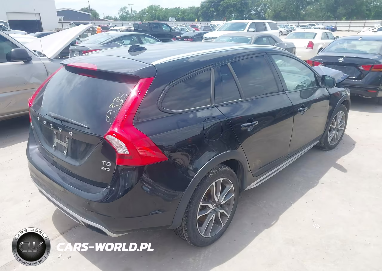 2017 Volvo V60 Cross Country T5 VIN:YV440MWK8H1040332 - 4