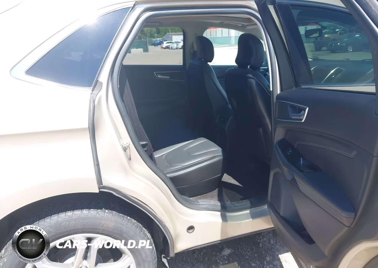 2018 Ford Edge Titanium VIN:2FMPK4K90JBB74092 - 8