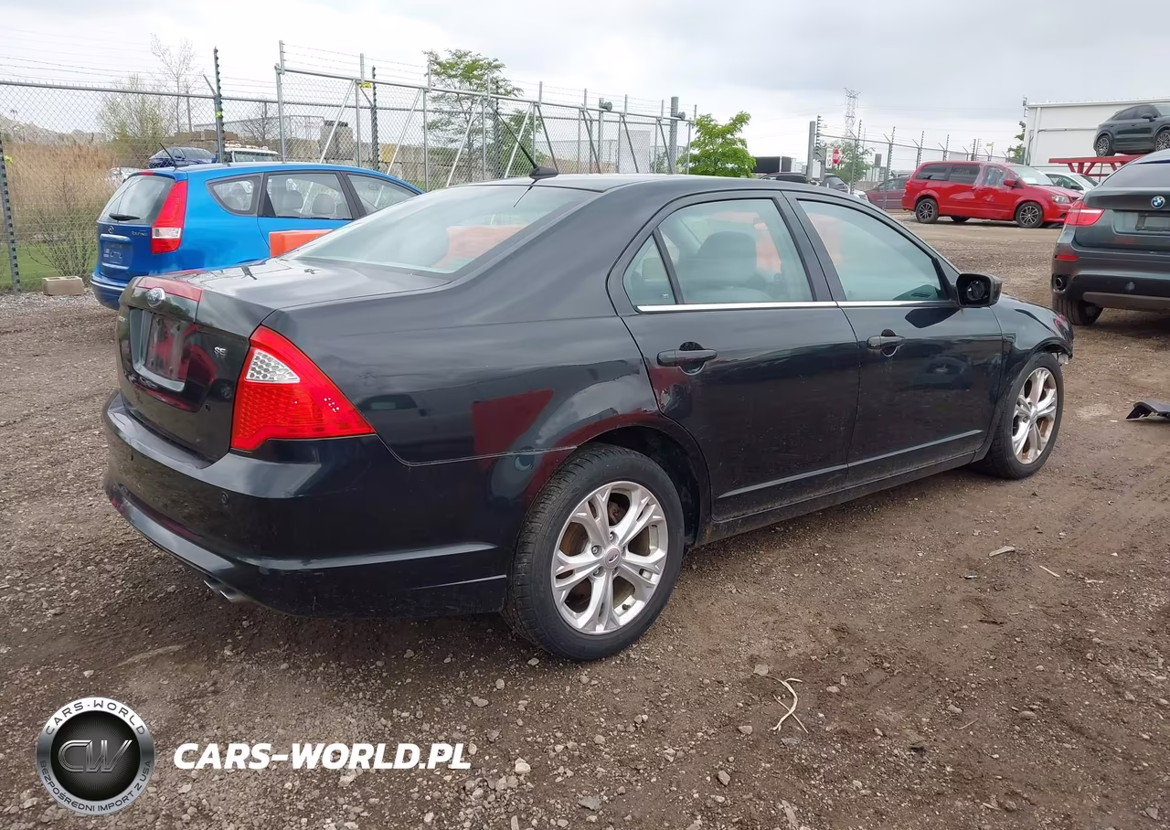 2012 Ford Fusion Se VIN:3FAHP0HA3CR275044 - 4