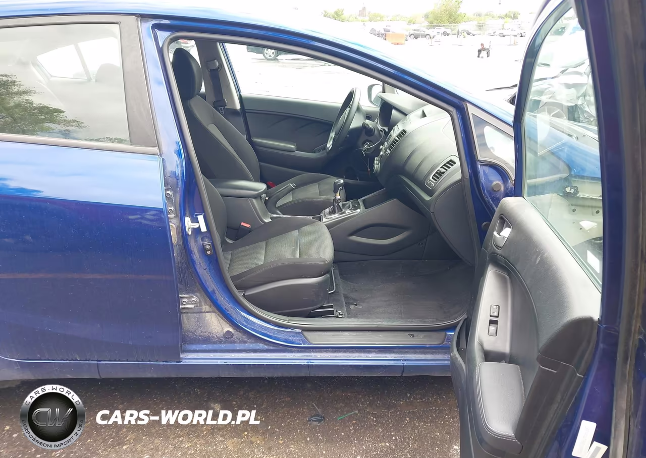 2017 Kia Forte Lx VIN:3KPFK4A79HE148934 - 5