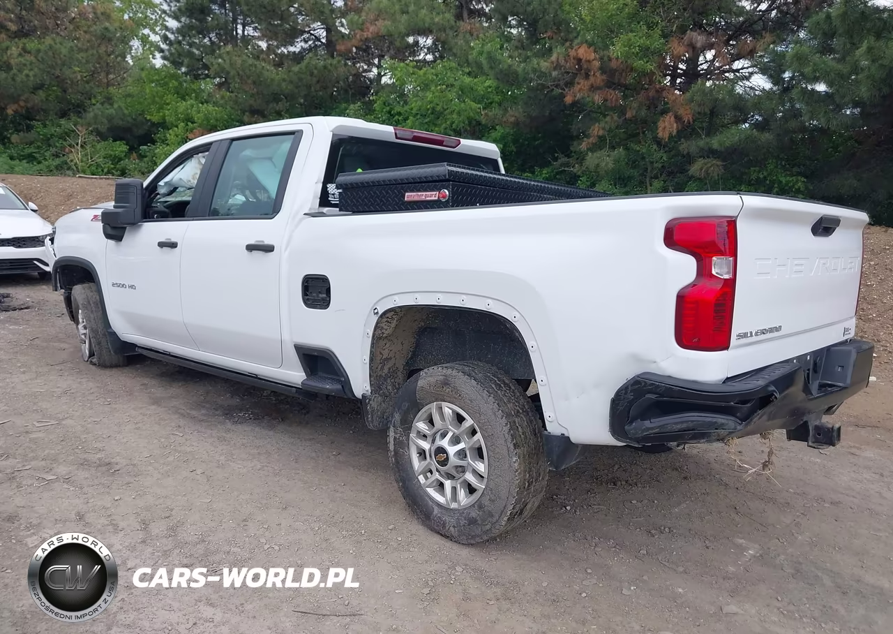 2024 Chevrolet Silverado 2500Hd 4Wd Standard Bed Work Truck VIN:2GC4YLE75R1131413 - 3