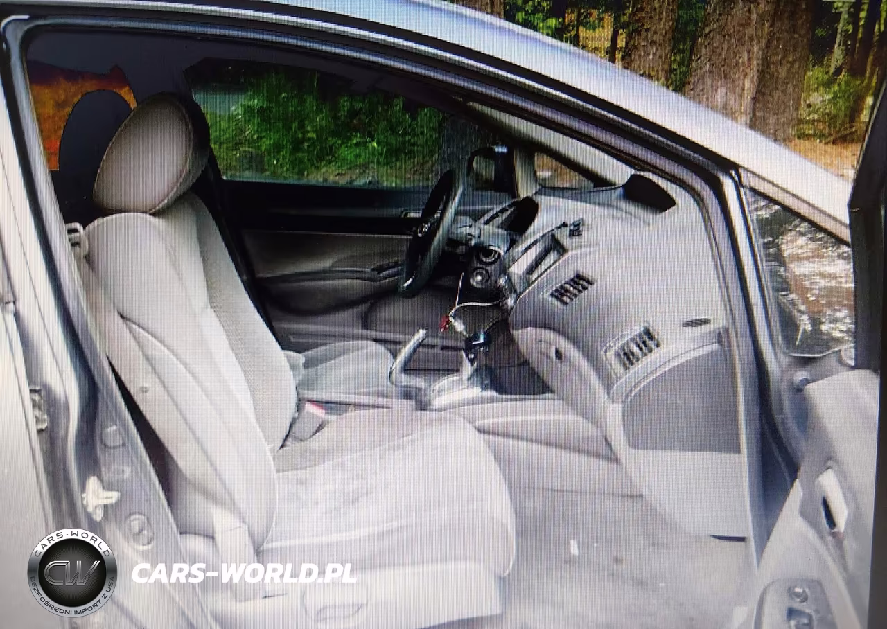 2010 Honda Civic Lx VIN:19XFA1F52AE057633 - 5