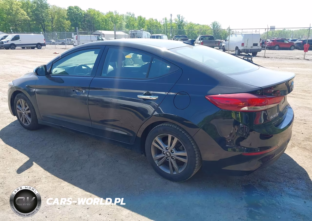 2018 Hyundai Elantra Sel VIN:5NPD84LF7JH232827 - 3